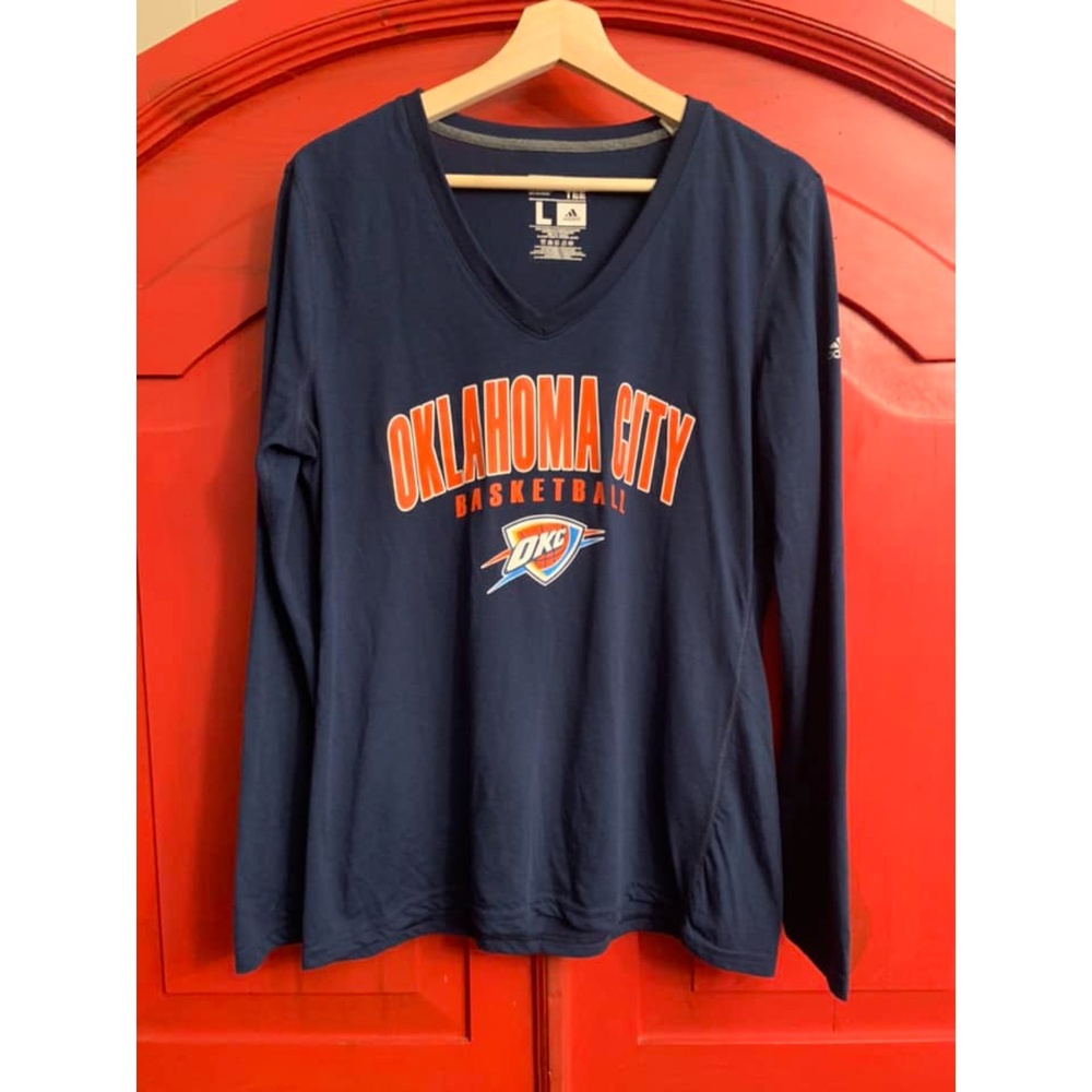 Adidas Ultimate Tee Oklahoma City Basketball OKC EUC Not a spot or any Wear L